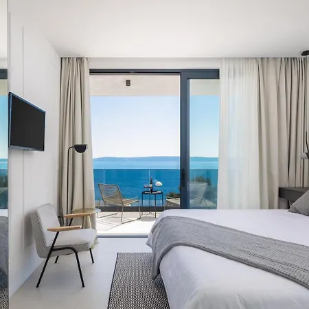 Luxury Sea Idea With Outdoor Swimming Pool In Okrug Gornji - Трогир