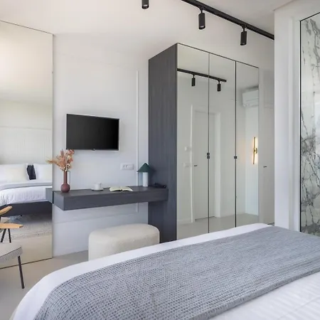 וילה Luxury Sea Idea With Outdoor Swimming Pool In Okrug Gornji - טרוגיר