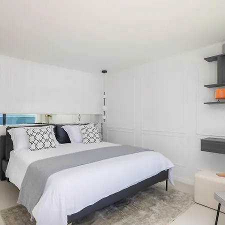 וילה Luxury Sea Idea With Outdoor Swimming Pool In Okrug Gornji - טרוגיר