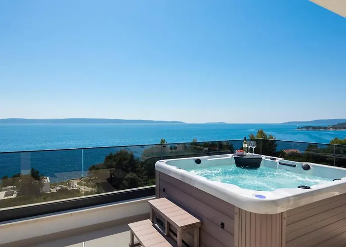 Luxury Sea Idea With Outdoor Swimming Pool In Okrug Gornji - * Trogir