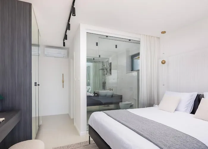 Luxury Sea Idea With Outdoor Swimming Pool In Okrug Gornji - Vila Trogir