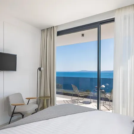 Luxury Sea Idea With Outdoor Swimming Pool In Okrug Gornji - Trogir