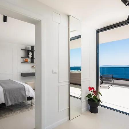 Villa Luxury Sea Idea With Outdoor Swimming Pool In Okrug Gornji - Trogir